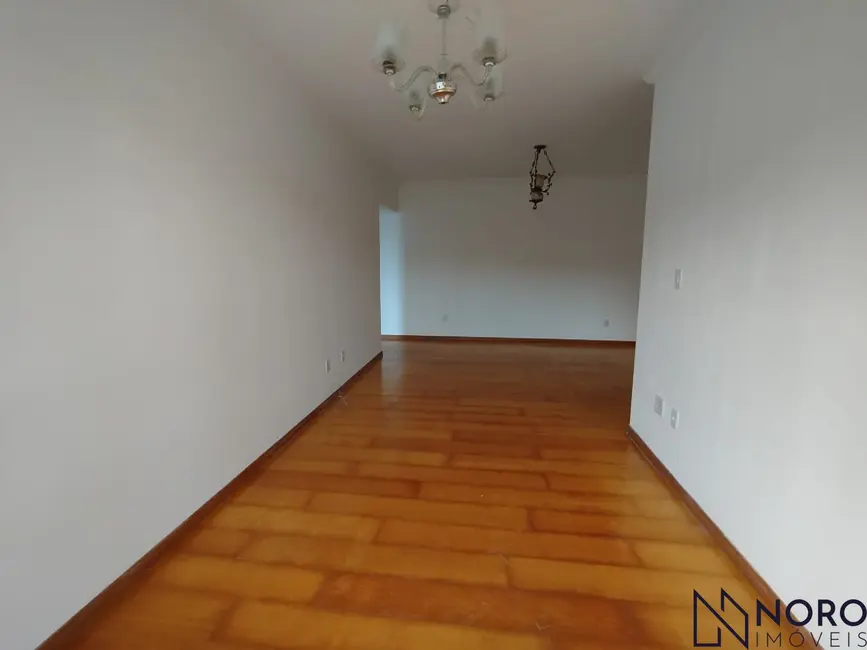 Foto 5 de Apartamento com 3 quartos para alugar, 107m2 em Centro, Santa Maria - RS