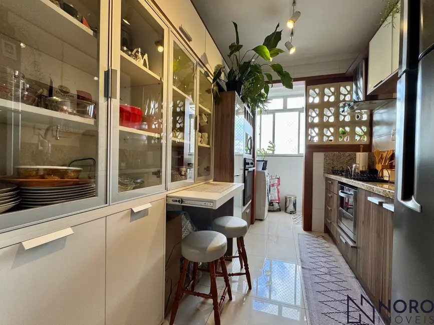 Foto 3 de Apartamento com 2 quartos à venda, 71m2 em Nossa Senhora de Fátima, Santa Maria - RS