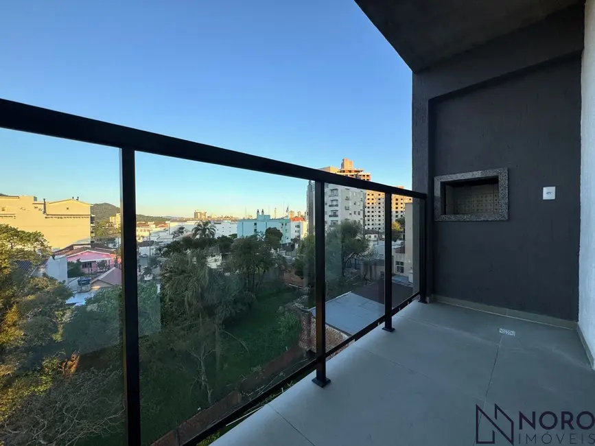 Foto 6 de Apartamento com 3 quartos à venda, 105m2 em Nossa Senhora das Dores, Santa Maria - RS
