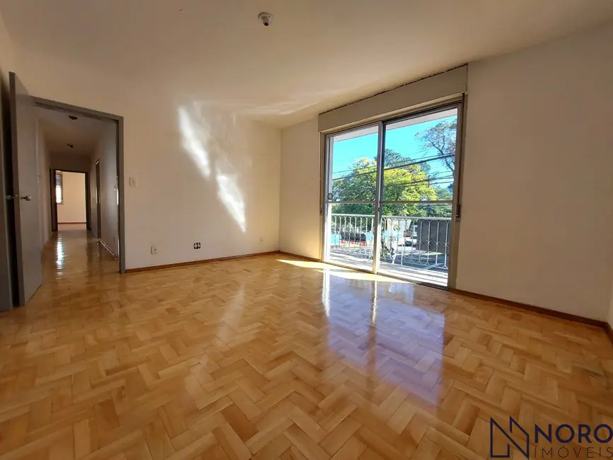 Foto 4 de Apartamento com 3 quartos para alugar, 136m2 em Nossa Senhora de Fátima, Santa Maria - RS