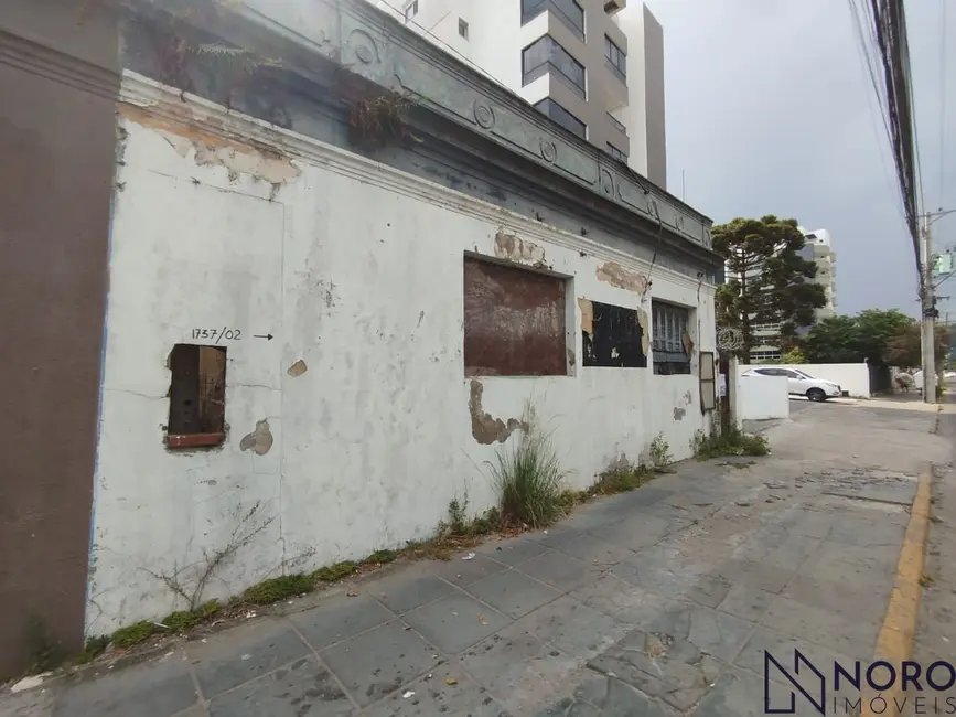 Foto 1 de Terreno / Lote à venda, 320m2 em Nossa Senhora das Dores, Santa Maria - RS