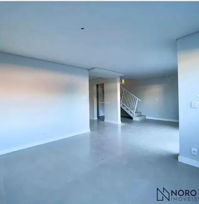 Casa de Condomínio com 3 quartos à venda, 159m2 em Camobi, Santa Maria - RS - imagem 2 Foto 2 de Casa de Condomínio com 3 quartos à venda, 159m2 em Camobi, Santa Maria - RS