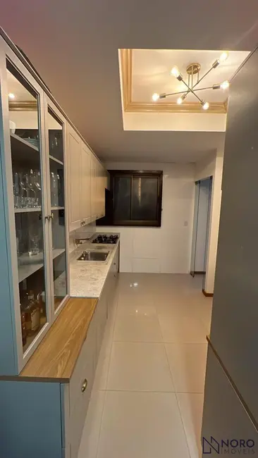 Apartamento com 3 quartos à venda, 131m2 em Nossa Senhora de Lourdes, Santa Maria - RS - imagem 4 Foto 4 de Apartamento com 3 quartos à venda, 131m2 em Nossa Senhora de Lourdes, Santa Maria - RS