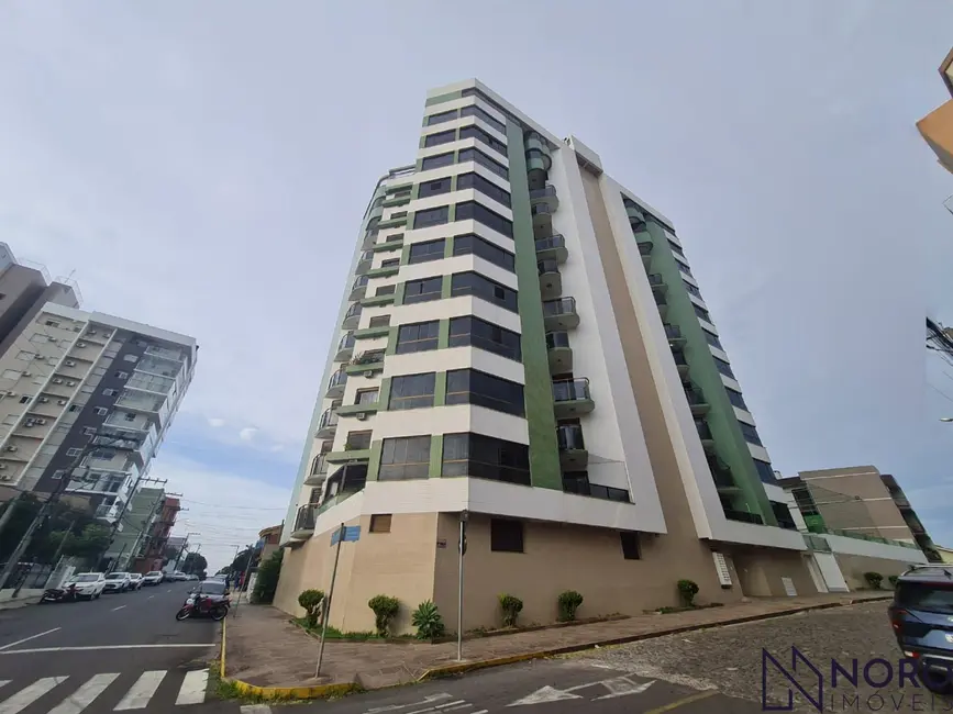 Foto 1 de Cobertura com 3 quartos à venda, 366m2 em Nossa Senhora Medianeira, Santa Maria - RS