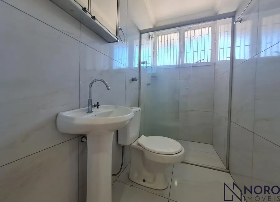 Foto 5 de Apartamento com 3 quartos para alugar, 84m2 em Centro, Santa Maria - RS
