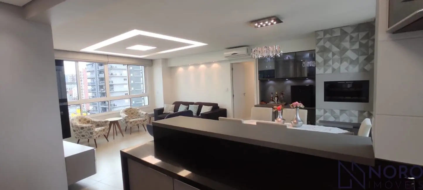 Foto 7 de Apartamento com 3 quartos à venda, 116m2 em Centro, Santa Maria - RS