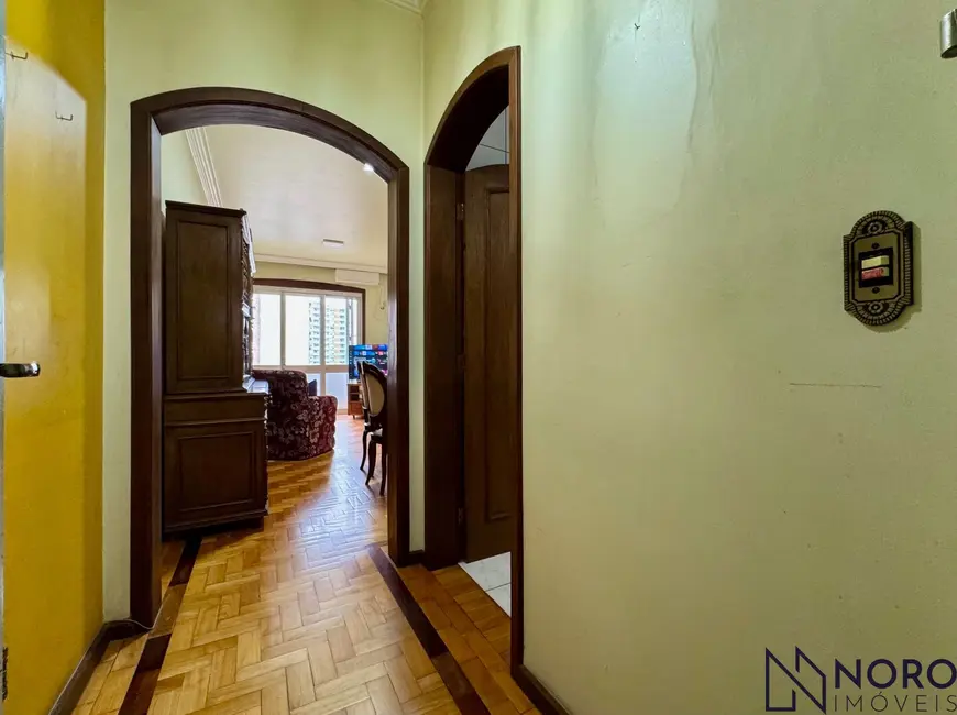 Foto 3 de Apartamento com 3 quartos à venda, 96m2 em Centro, Santa Maria - RS