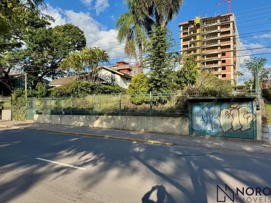 Foto 3 de Terreno / Lote à venda, 1425m2 em Nossa Senhora de Fátima, Santa Maria - RS