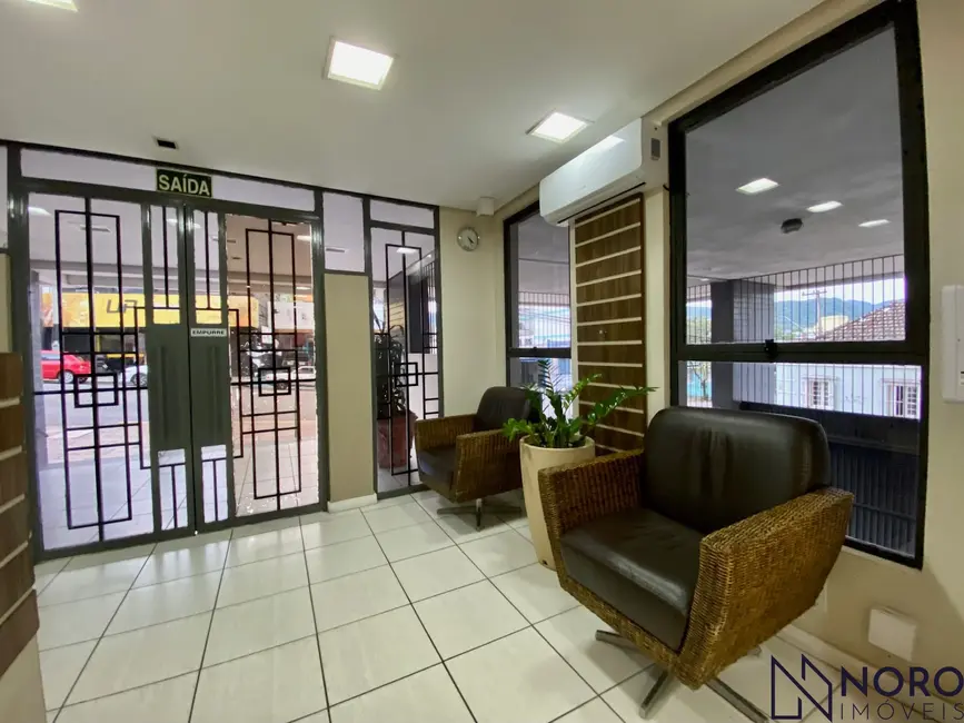 Foto 2 de Apartamento com 2 quartos à venda, 67m2 em Centro, Santa Maria - RS