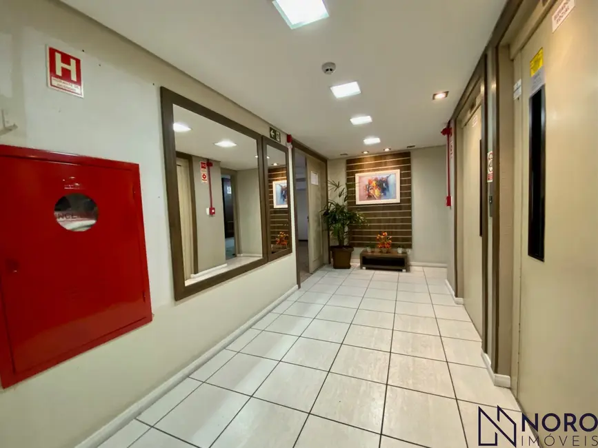 Foto 3 de Apartamento com 2 quartos à venda, 67m2 em Centro, Santa Maria - RS