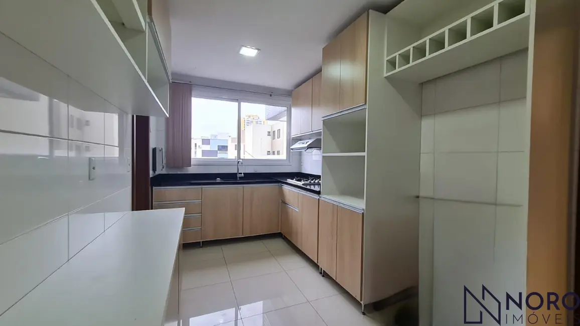 Foto 7 de Apartamento com 3 quartos à venda, 132m2 em Centro, Santa Maria - RS