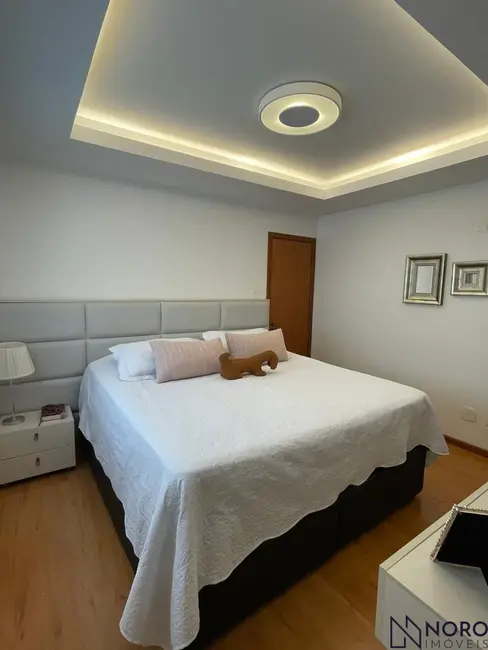 Foto 9 de Apartamento com 3 quartos à venda, 142m2 em Centro, Santa Maria - RS