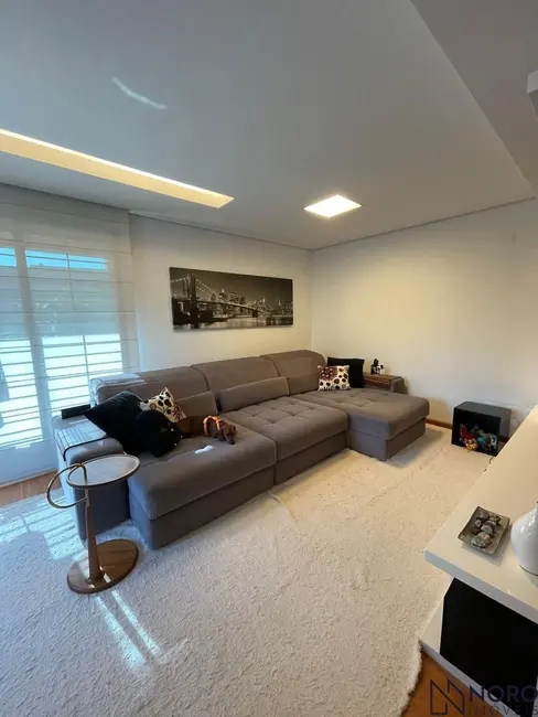 Foto 2 de Apartamento com 3 quartos à venda, 142m2 em Centro, Santa Maria - RS