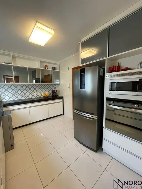 Foto 5 de Apartamento com 3 quartos à venda, 142m2 em Centro, Santa Maria - RS