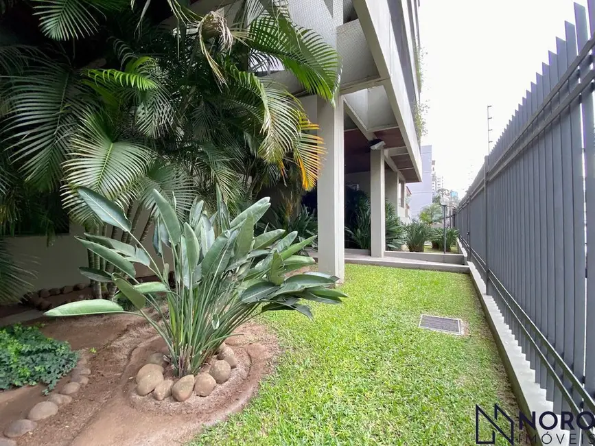 Foto 2 de Apartamento com 3 quartos à venda, 218m2 em Nossa Senhora de Fátima, Santa Maria - RS