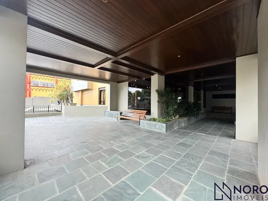 Foto 3 de Apartamento com 3 quartos à venda, 218m2 em Nossa Senhora de Fátima, Santa Maria - RS