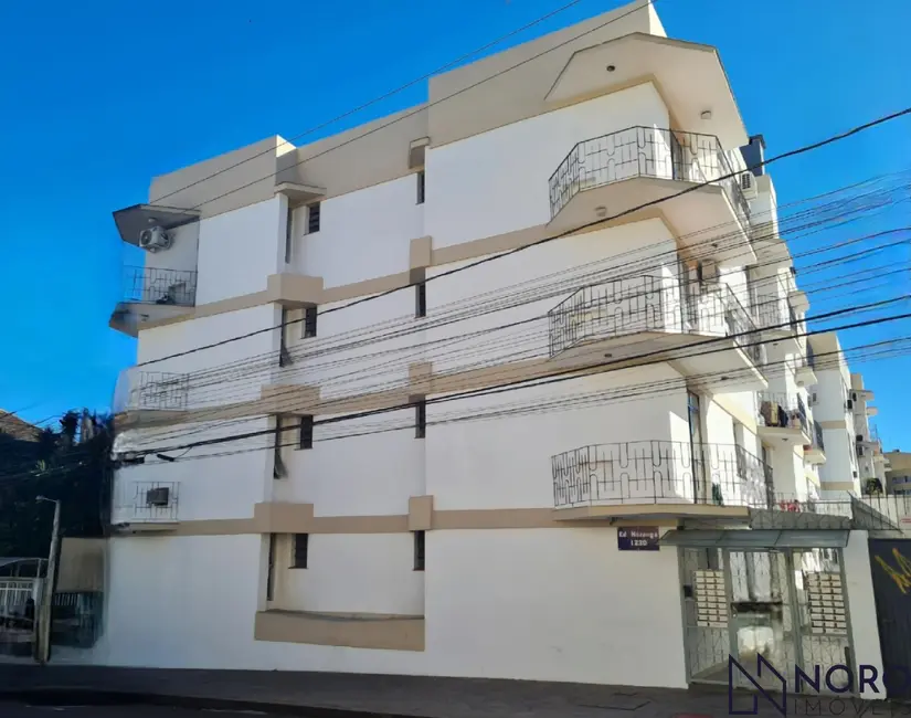 Foto 1 de Apartamento com 2 quartos para alugar, 76m2 em Centro, Santa Maria - RS
