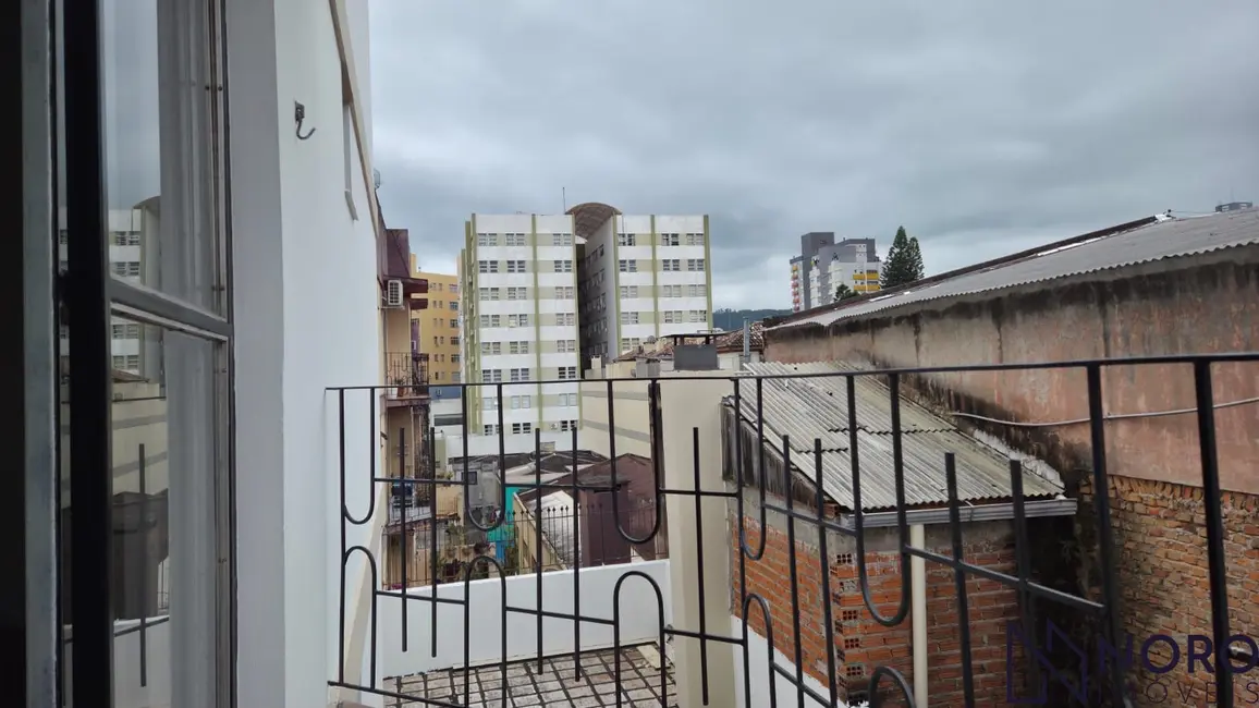 Foto 3 de Apartamento com 2 quartos à venda, 76m2 em Centro, Santa Maria - RS