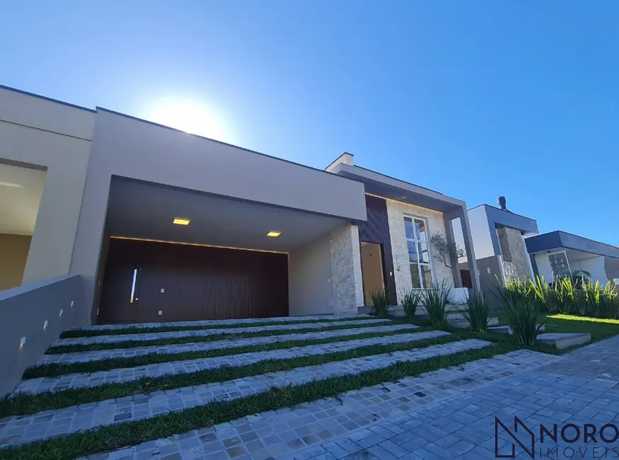 Foto 2 de Casa de Condomínio com 3 quartos à venda, 206m2 em Camobi, Santa Maria - RS