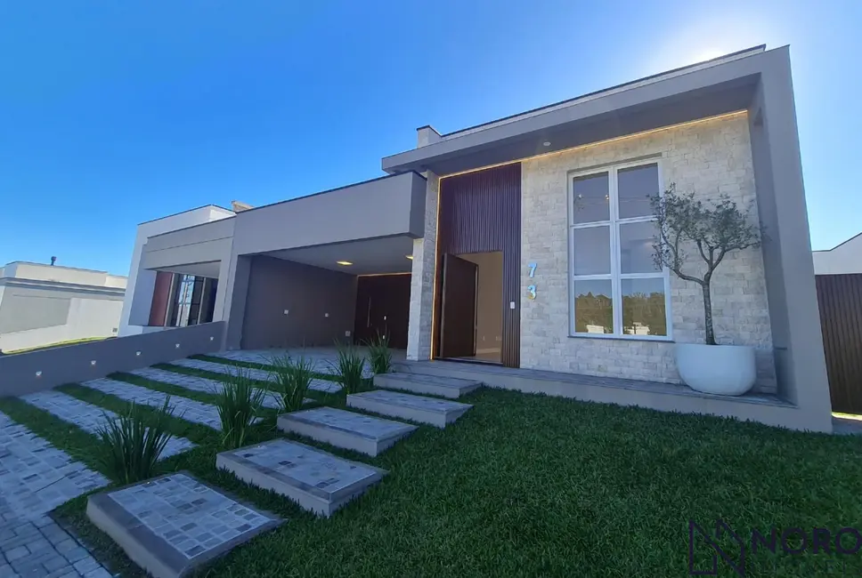 Foto 1 de Casa de Condomínio com 3 quartos à venda, 206m2 em Camobi, Santa Maria - RS