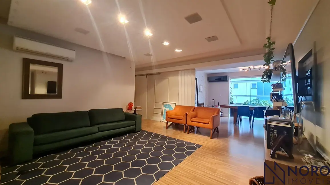 Foto 7 de Apartamento com 3 quartos à venda, 185m2 em Centro, Santa Maria - RS