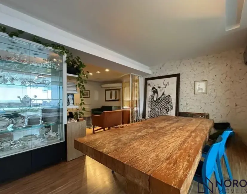 Foto 6 de Apartamento com 3 quartos à venda, 185m2 em Centro, Santa Maria - RS