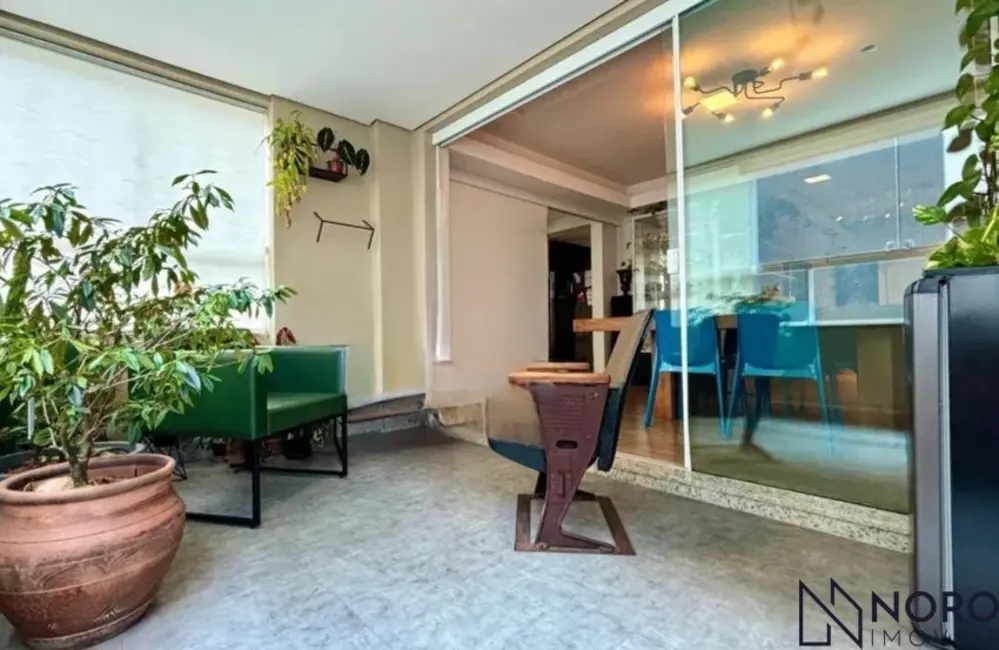 Foto 2 de Apartamento com 3 quartos à venda, 185m2 em Centro, Santa Maria - RS