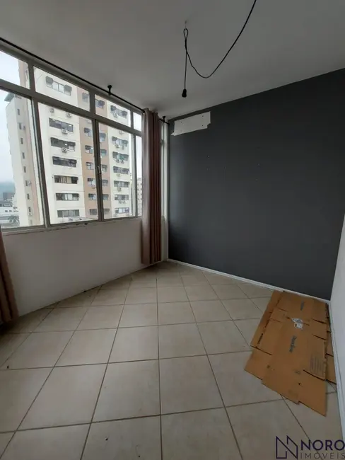 Foto 4 de Sala Comercial com 3 quartos para alugar, 45m2 em Centro, Santa Maria - RS