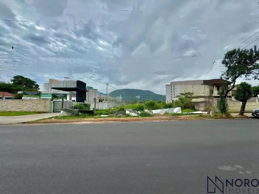 Foto 2 de Terreno / Lote à venda, 1000m2 em Camobi, Santa Maria - RS