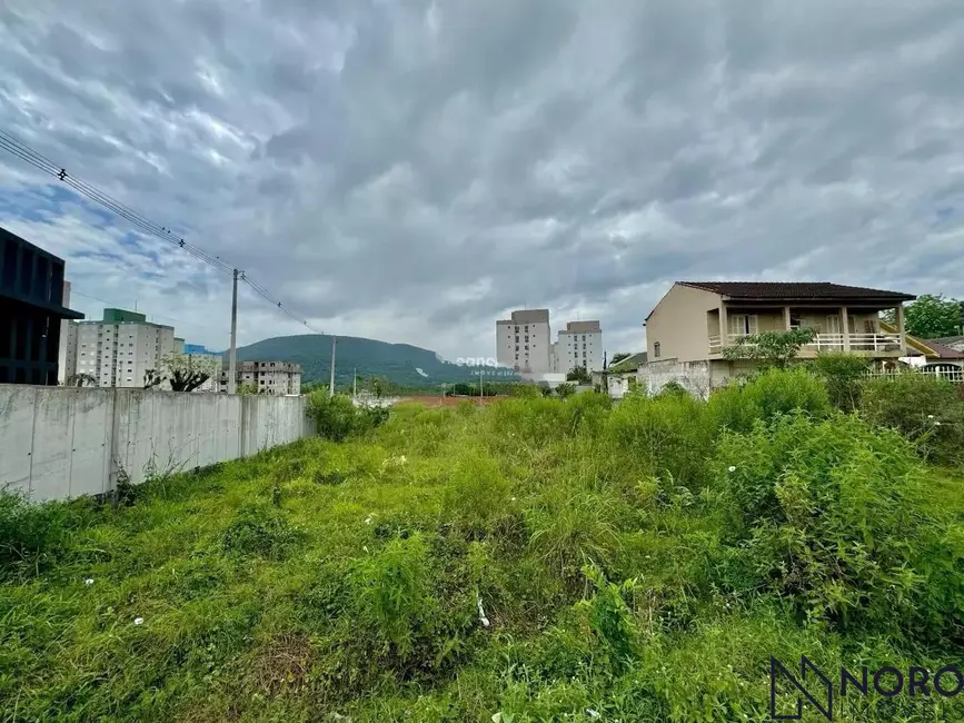 Foto 1 de Terreno / Lote à venda, 1000m2 em Camobi, Santa Maria - RS