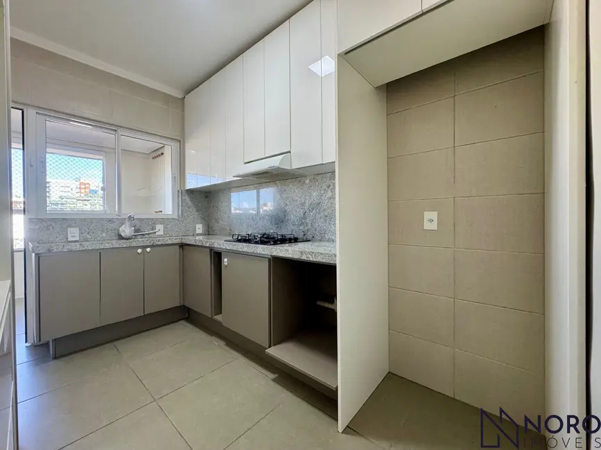 Foto 5 de Apartamento com 3 quartos à venda, 105m2 em Nossa Senhora de Fátima, Santa Maria - RS