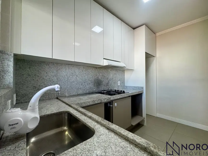 Foto 6 de Apartamento com 3 quartos à venda, 105m2 em Nossa Senhora de Fátima, Santa Maria - RS