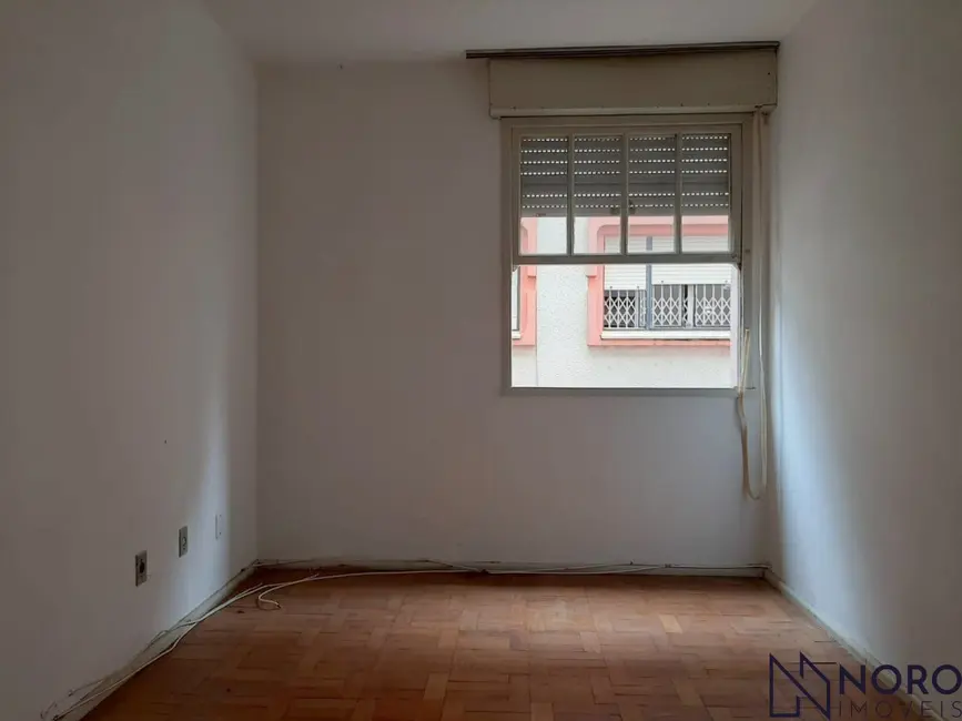 Foto 4 de Apartamento com 2 quartos à venda, 45m2 em Nossa Senhora de Fátima, Santa Maria - RS