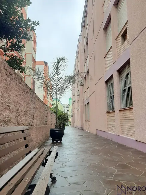 Foto 3 de Apartamento com 2 quartos à venda, 45m2 em Nossa Senhora de Fátima, Santa Maria - RS