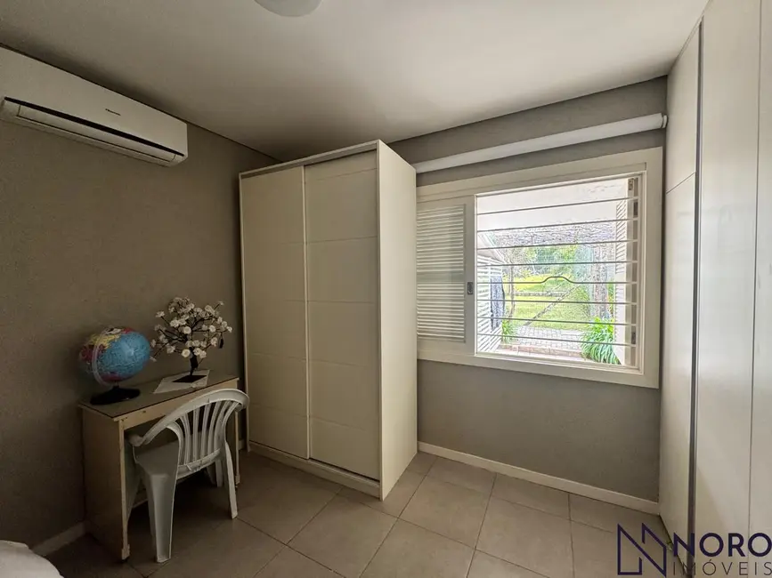Casa com 4 quartos à venda, 164m2 em Itaara - RS - imagem 6 Foto 6 de Casa com 4 quartos à venda, 164m2 em Itaara - RS