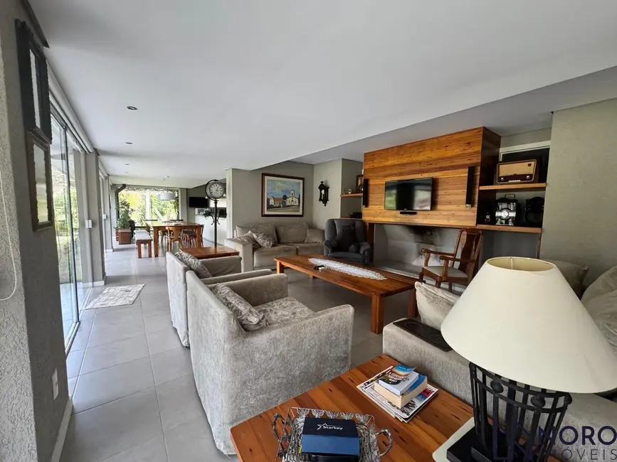 Casa com 4 quartos à venda, 164m2 em Itaara - RS - imagem 3 Foto 3 de Casa com 4 quartos à venda, 164m2 em Itaara - RS