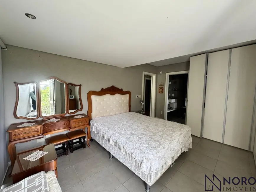 Casa com 4 quartos à venda, 164m2 em Itaara - RS - imagem 9 Foto 9 de Casa com 4 quartos à venda, 164m2 em Itaara - RS