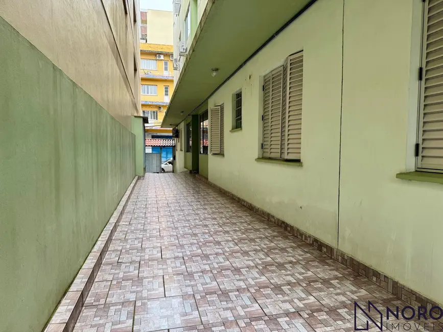 Apartamento com 3 quartos para alugar, 89m2 em Centro, Santa Maria - RS - imagem 4 Foto 4 de Apartamento com 3 quartos para alugar, 89m2 em Centro, Santa Maria - RS
