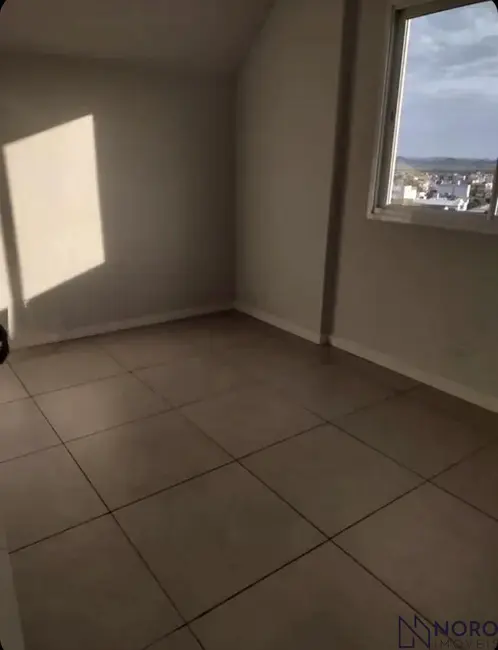 Foto 7 de Cobertura com 2 quartos à venda, 120m2 em Nossa Senhora Medianeira, Santa Maria - RS