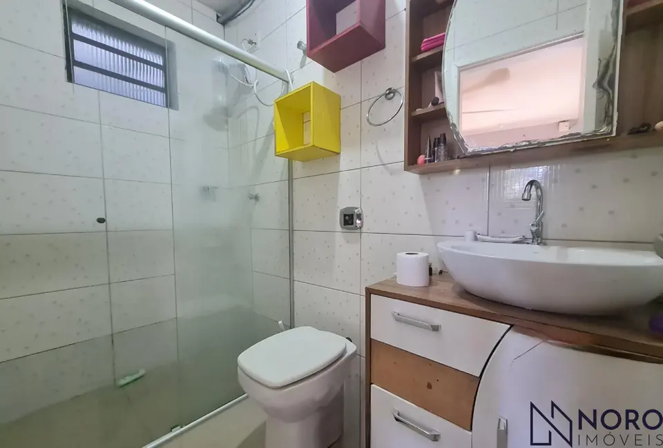 Casa com 3 quartos à venda, 172m2 em Camobi, Santa Maria - RS - imagem 5 Foto 5 de Casa com 3 quartos à venda, 172m2 em Camobi, Santa Maria - RS