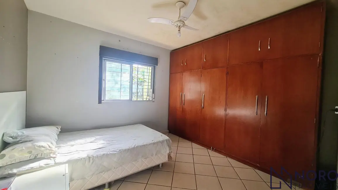 Casa com 3 quartos à venda, 172m2 em Camobi, Santa Maria - RS - imagem 4 Foto 4 de Casa com 3 quartos à venda, 172m2 em Camobi, Santa Maria - RS