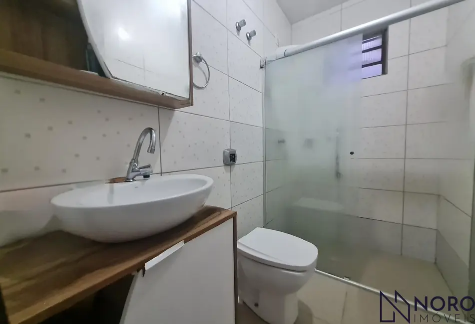 Casa com 3 quartos à venda, 172m2 em Camobi, Santa Maria - RS - imagem 8 Foto 8 de Casa com 3 quartos à venda, 172m2 em Camobi, Santa Maria - RS