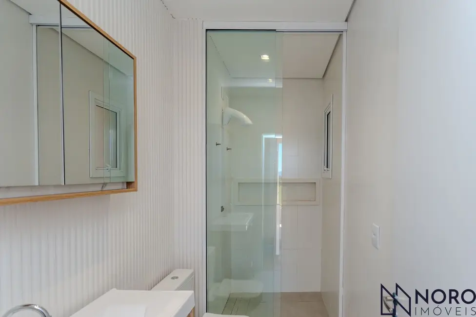 Casa com 3 quartos à venda, 321m2 em Camobi, Santa Maria - RS - imagem 9 Foto 9 de Casa com 3 quartos à venda, 321m2 em Camobi, Santa Maria - RS