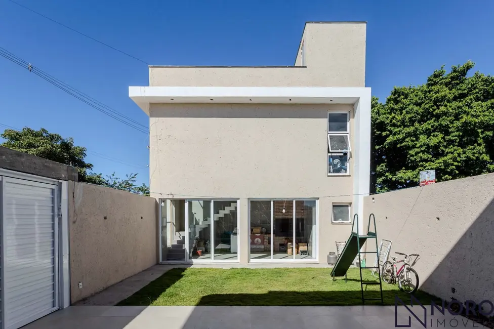 Casa com 3 quartos à venda, 321m2 em Camobi, Santa Maria - RS - imagem 5 Foto 5 de Casa com 3 quartos à venda, 321m2 em Camobi, Santa Maria - RS