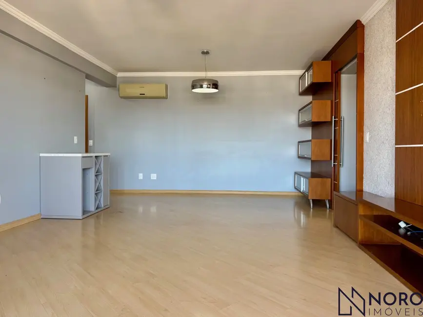 Foto 7 de Apartamento com 3 quartos à venda, 125m2 em Centro, Santa Maria - RS