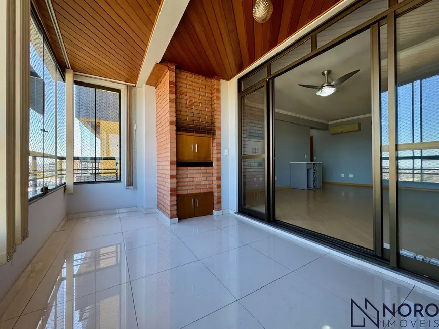 Foto 9 de Apartamento com 3 quartos à venda, 125m2 em Centro, Santa Maria - RS