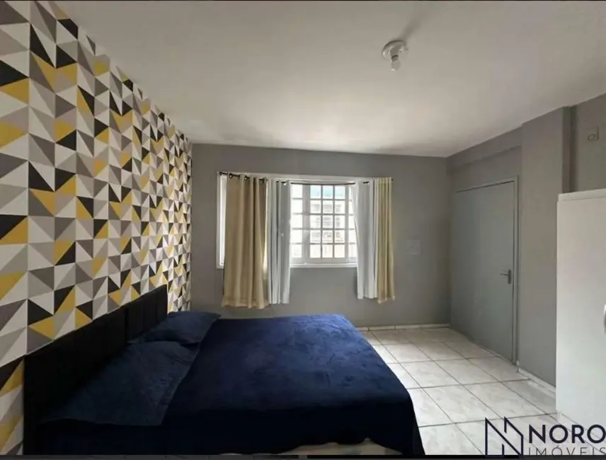 Foto 4 de Kitnet à venda, 24m2 em Menino Jesus, Santa Maria - RS