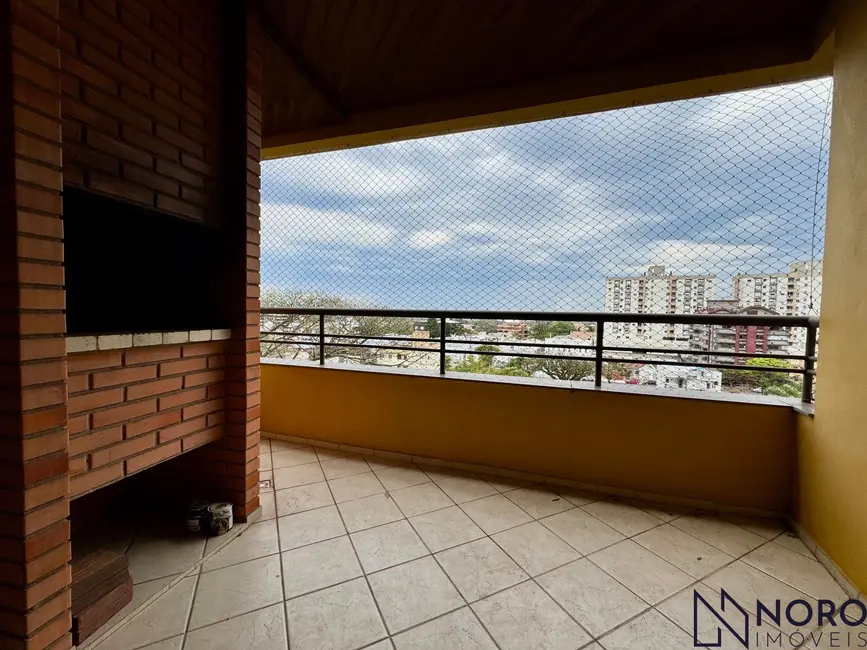 Foto 8 de Apartamento com 2 quartos para alugar, 102m2 em Centro, Santa Maria - RS