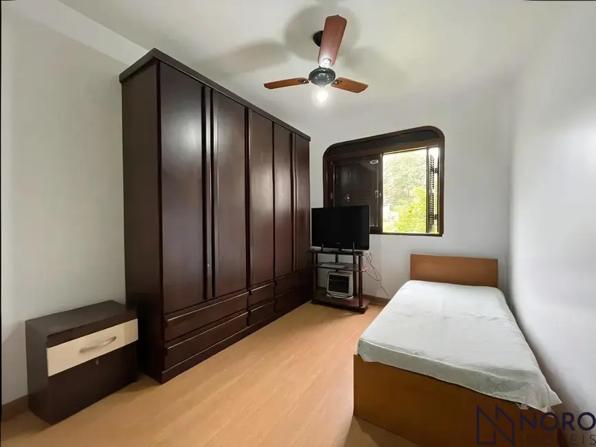 Foto 5 de Apartamento com 3 quartos à venda, 95m2 em Nossa Senhora de Fátima, Santa Maria - RS