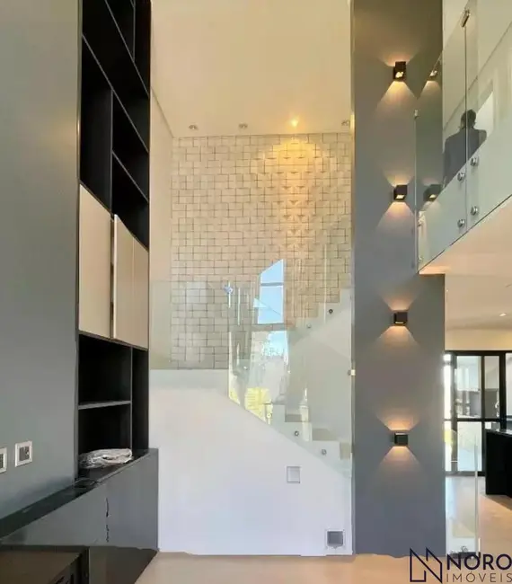 Foto 3 de Casa de Condomínio com 3 quartos à venda, 246m2 em Tomazetti, Santa Maria - RS